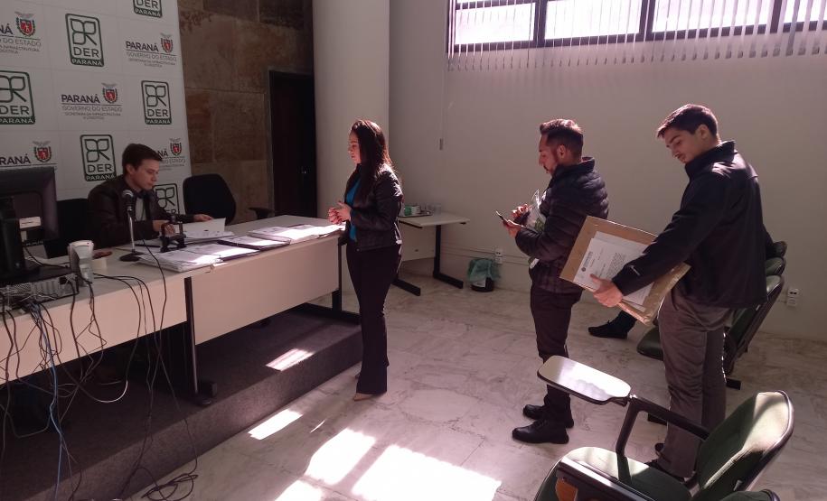 Sessão de abertura de envelopes de preços da conclusão das Marginais de Pitanga