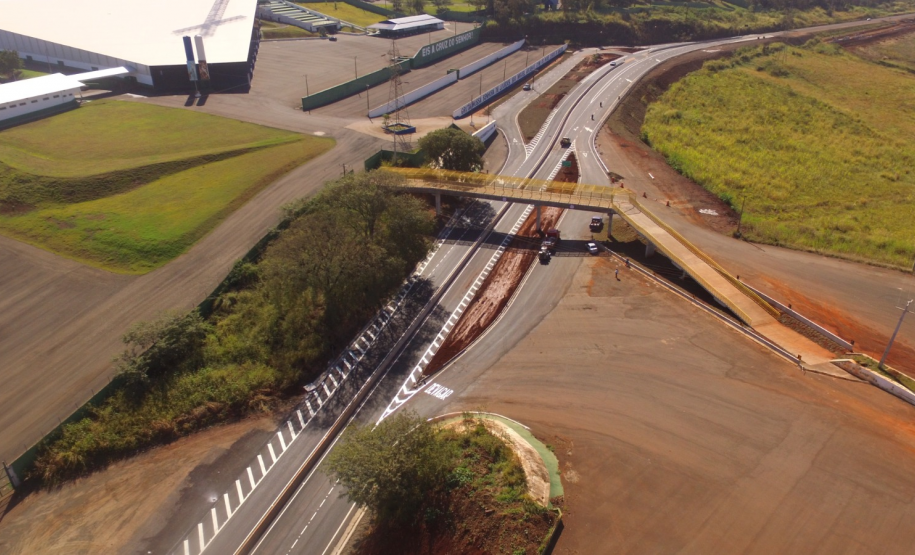 Passarela de Bandeirantes e nova rotatória da BR-369