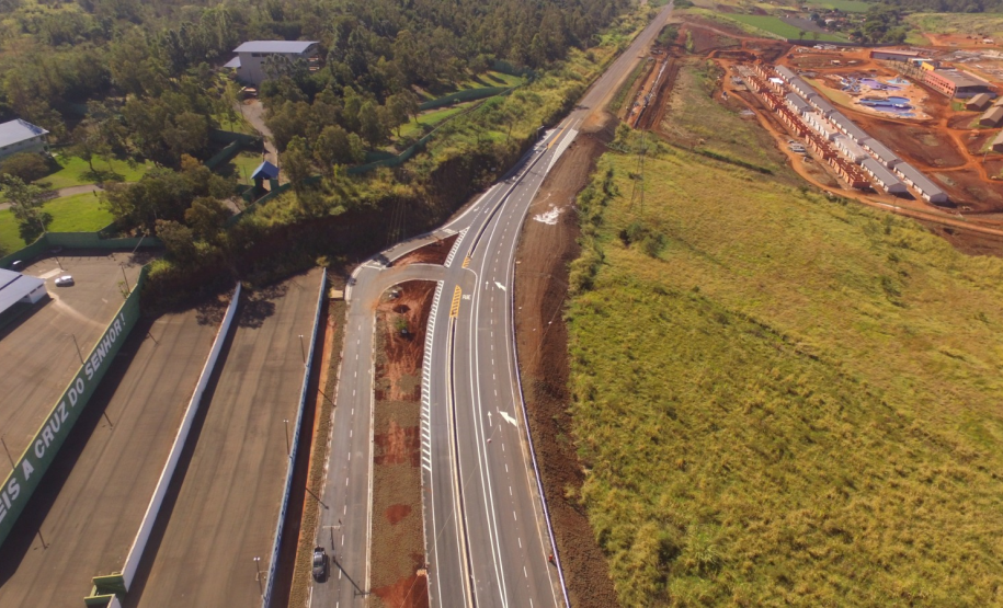 Passarela de Bandeirantes e nova rotatória da BR-369