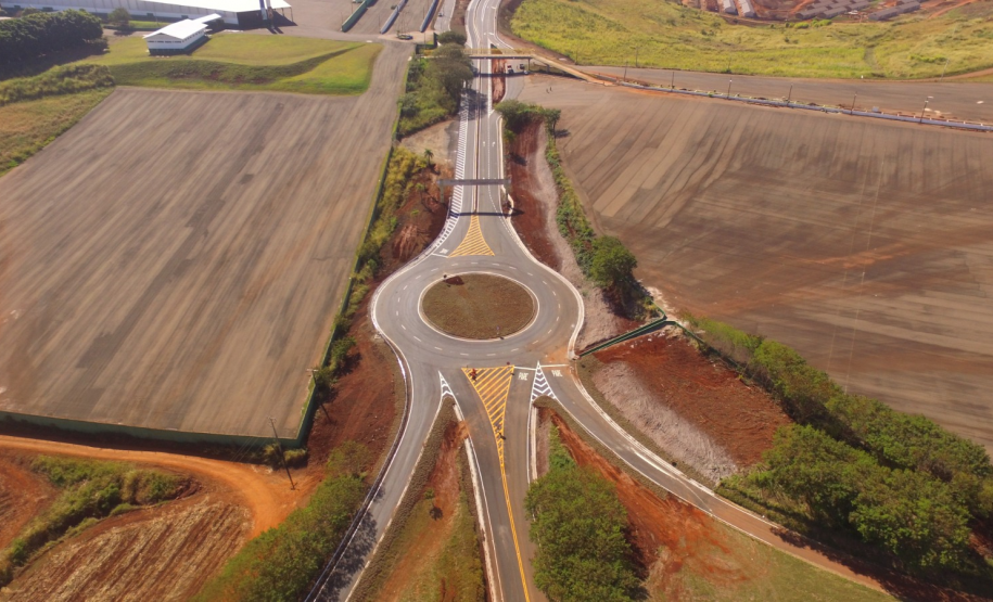 Passarela de Bandeirantes e nova rotatória da BR-369