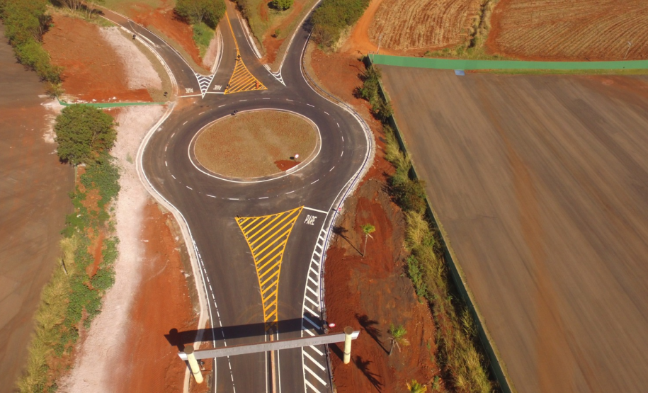 Passarela de Bandeirantes e nova rotatória da BR-369