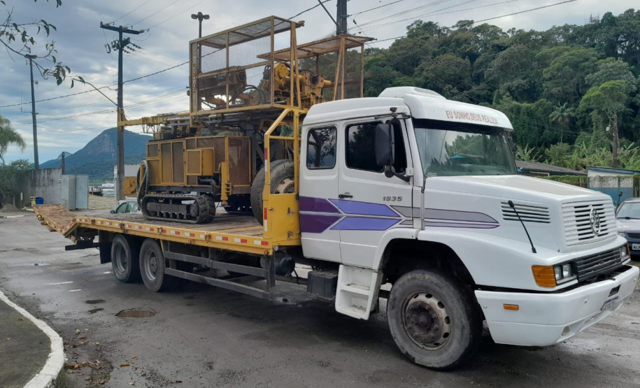 Sondagens da Ponte de Guaratuba na margem ao lado de Matinhos