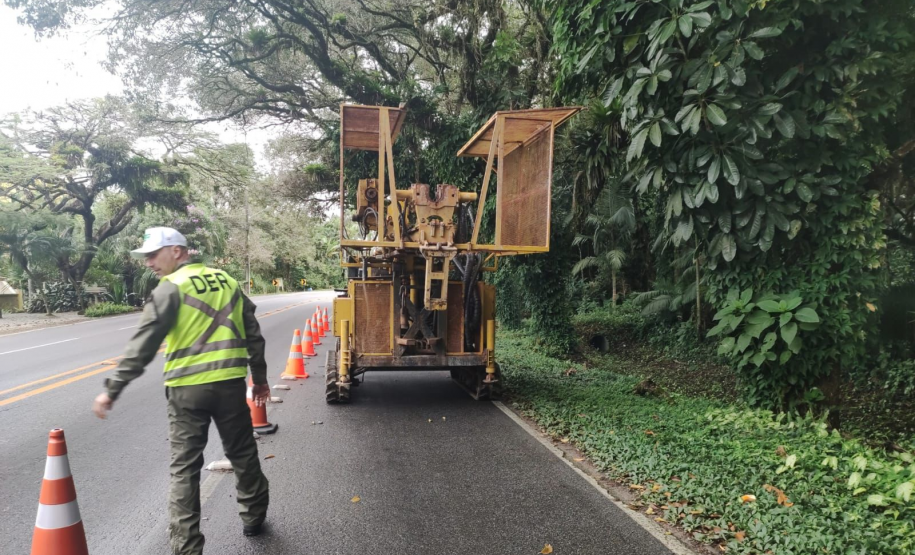 Sondagens da Ponte de Guaratuba na margem ao lado de Matinhos