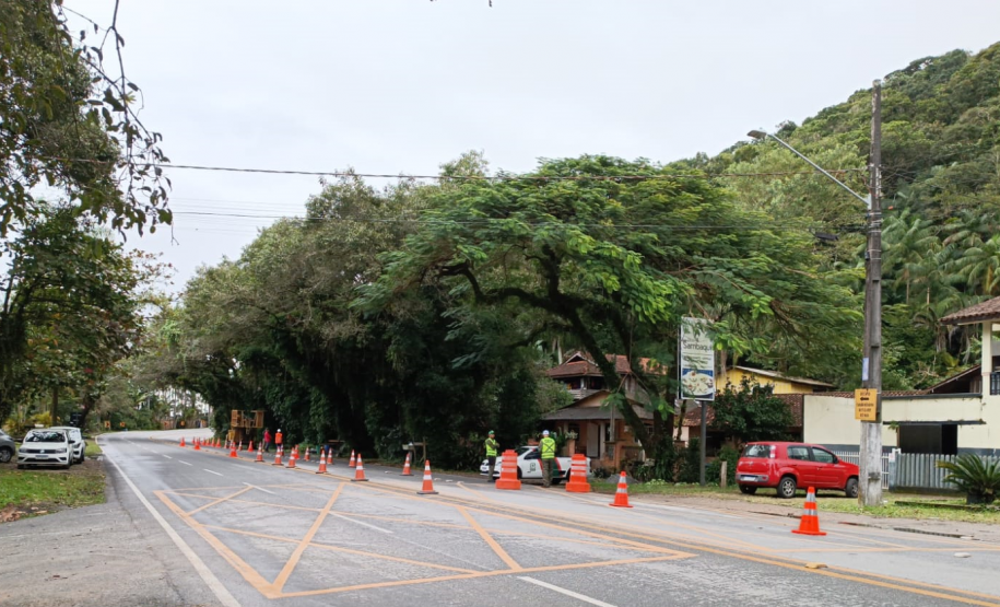 Sondagens da Ponte de Guaratuba na margem ao lado de Matinhos