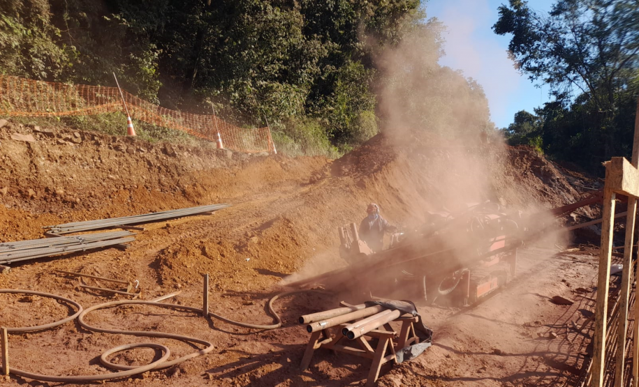 Recuperação da PR-182 em Salgado Filho