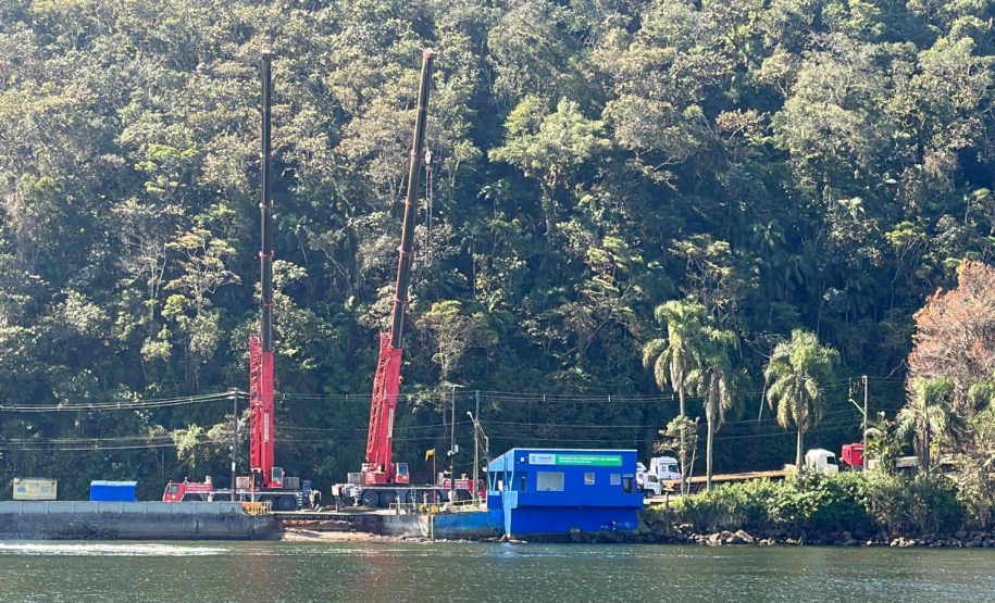 Troca de ponte flutuante no ferry boat de Guaratuba
