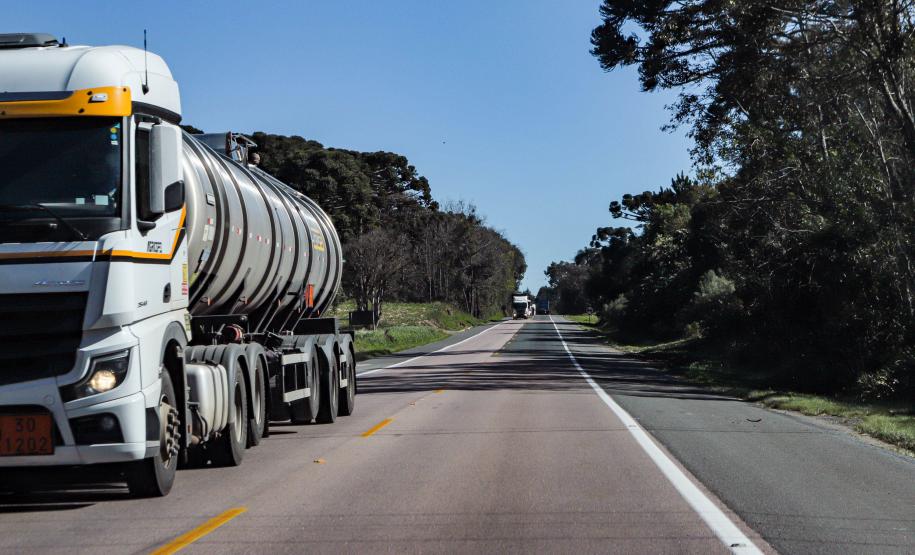 BR-476 entre Araucária e a Lapa, passando por Contenda