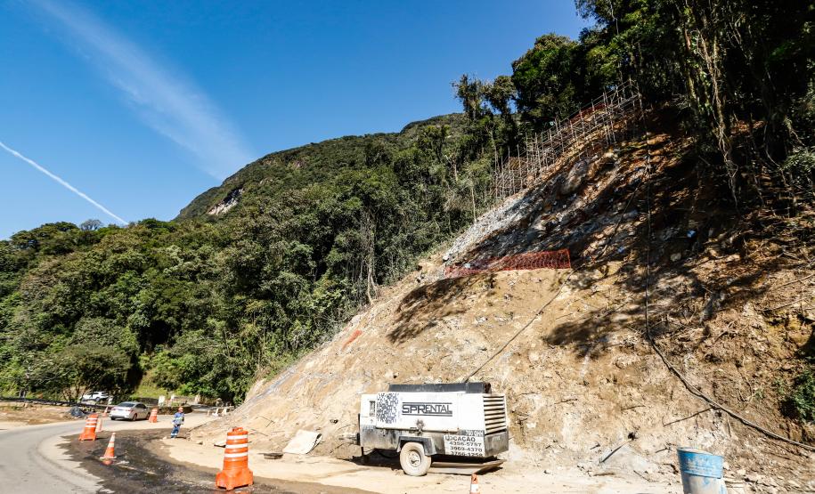 Estrada da Graciosa km 8