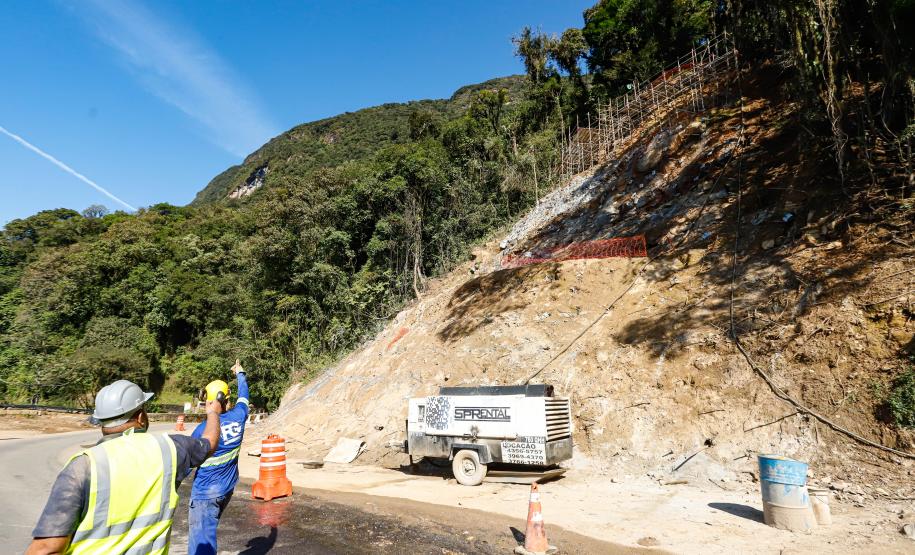 Estrada da Graciosa km 8
