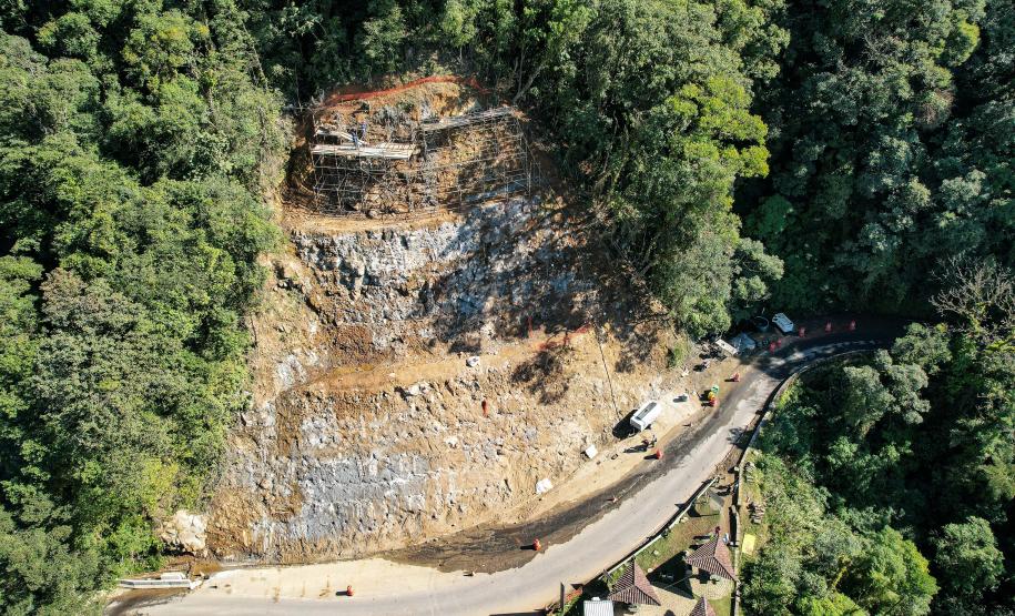 Estrada da Graciosa km 8
