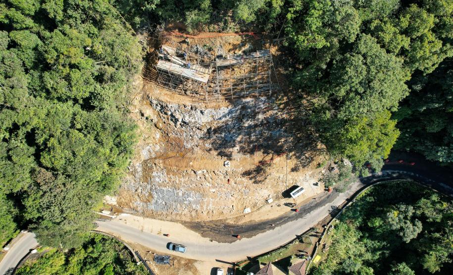 Estrada da Graciosa km 8