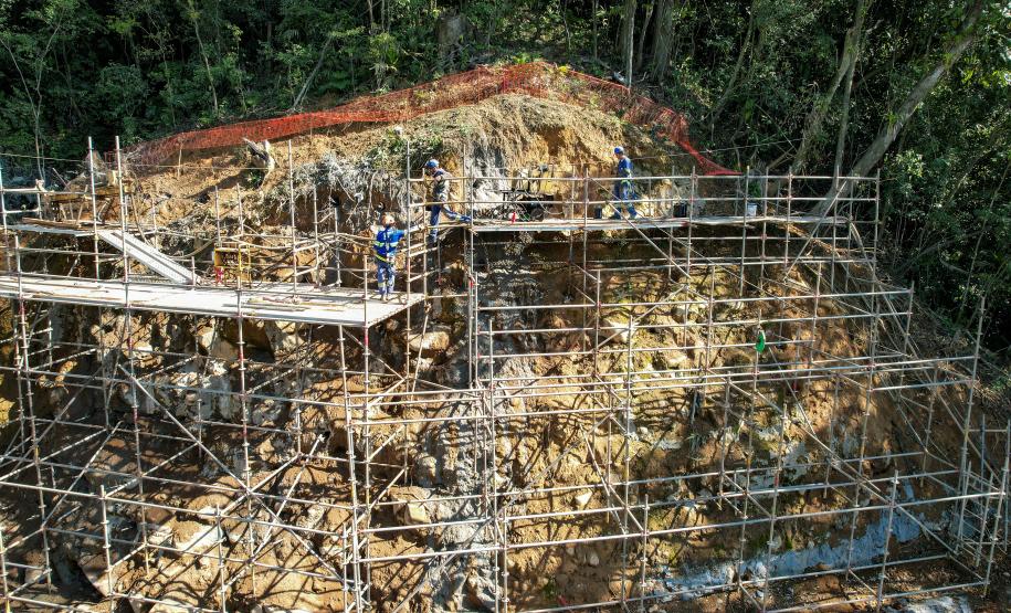 Estrada da Graciosa km 8