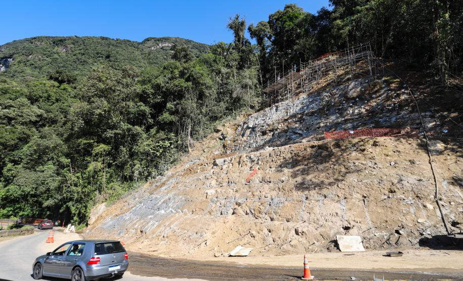 Estrada da Graciosa km 8