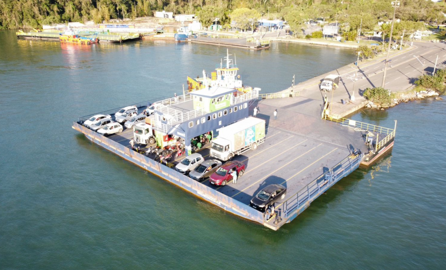 Ferry boat de Guaratuba