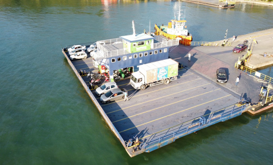 Ferry boat de Guaratuba
