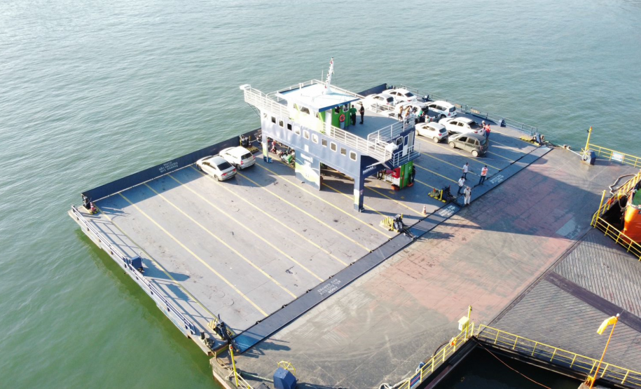 Ferry boat de Guaratuba