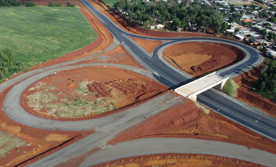 Viaduto no acesso à Ponte Tancredo Neves
