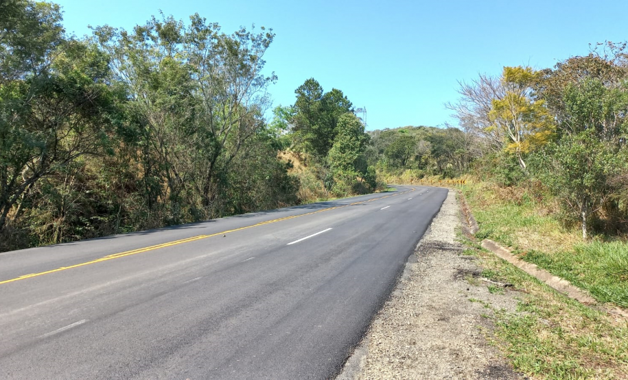 PR-090 Pavimento concluído e sinalização provisória