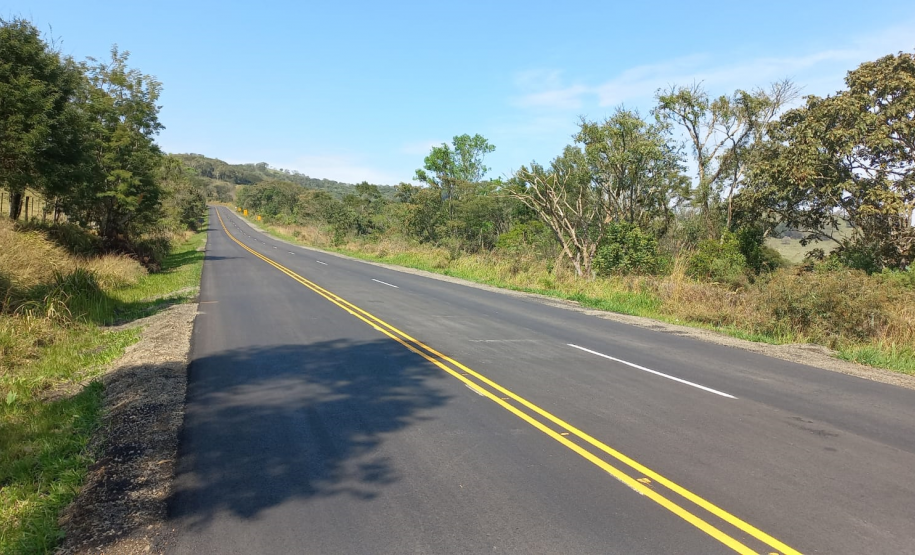 PR-090 Pavimento concluído e sinalização provisória