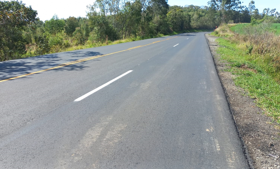 PR-090 Pavimento concluído e sinalização provisória