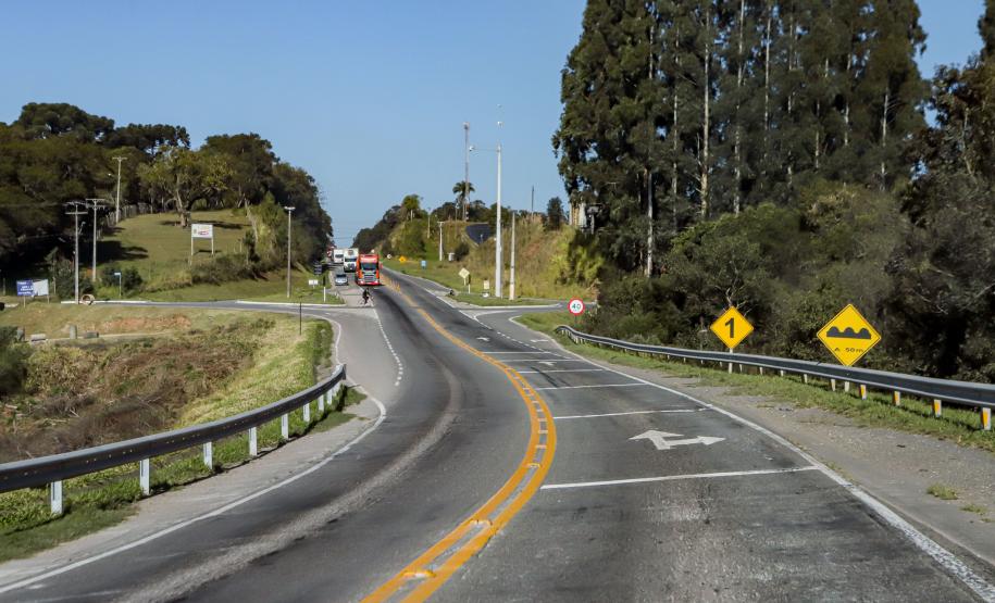PR-423 entre Araucária e Campo Largo