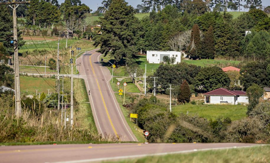 PR-427 entre a Lapa e Porto Amazonas