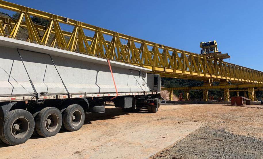 Transporte e lançamento de vigas nas pontes 04