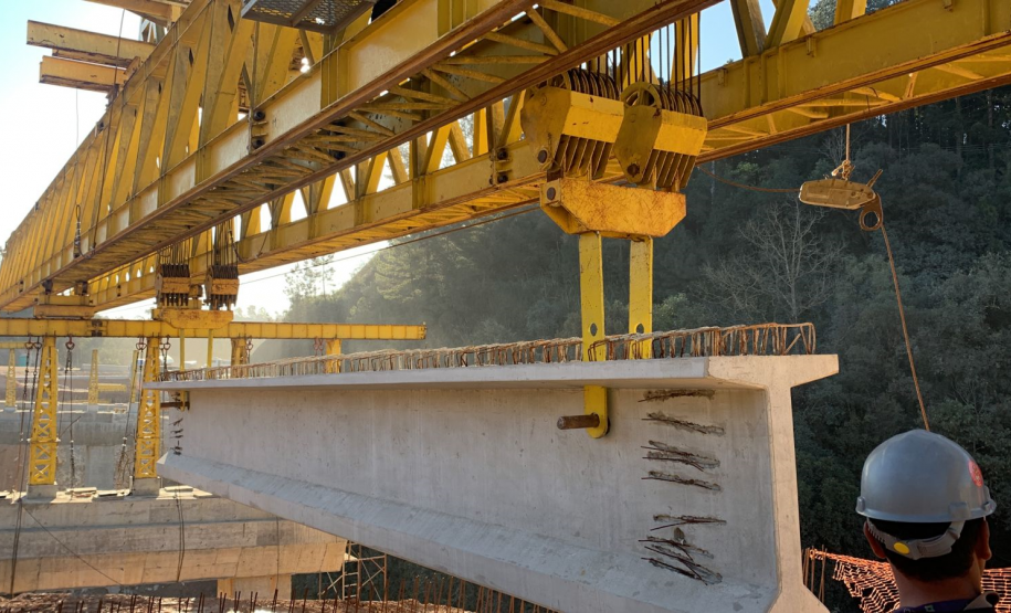 Transporte e lançamento de vigas nas pontes 04