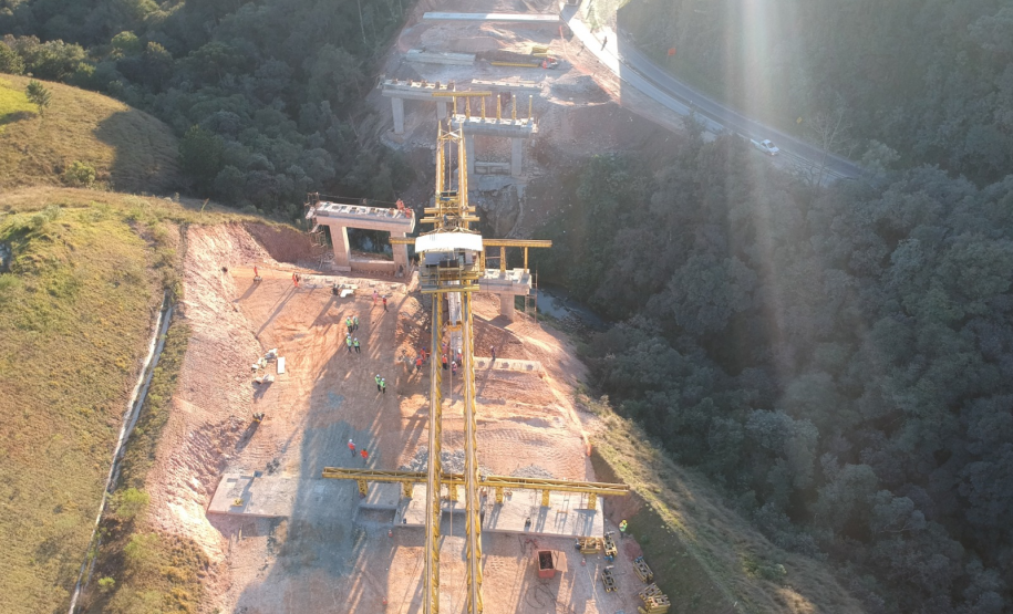 Transporte e lançamento de vigas nas pontes 04