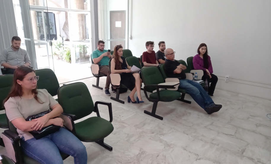 Sessão de abertura de envelopes de preços do whitetopping da PR-180