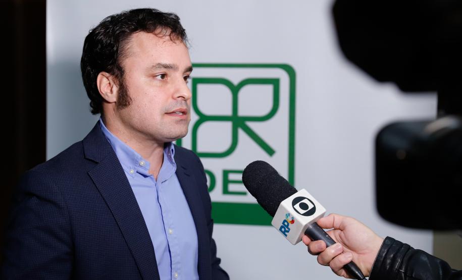 Audiência pública sobre novos programas de conservação do DER/PR