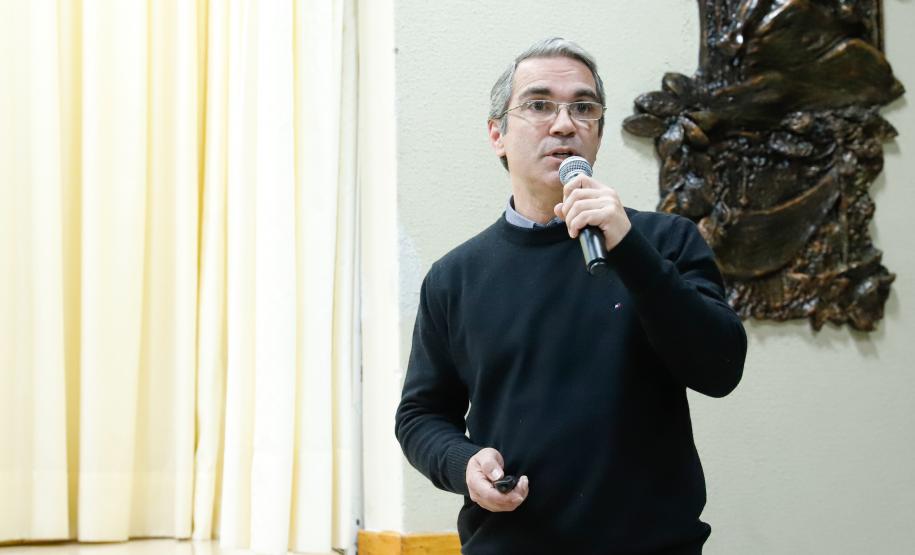 Audiência pública sobre novos programas de conservação do DER/PR