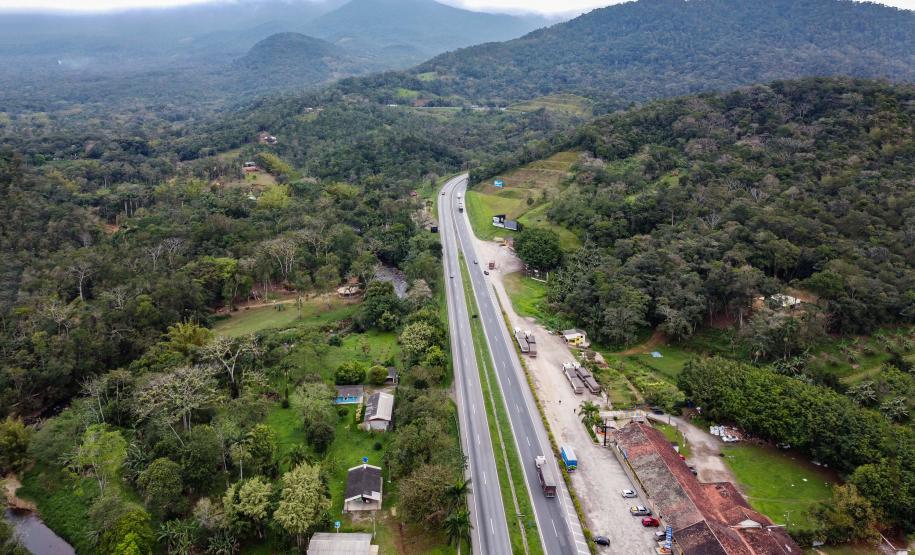 BR-277 entre Curitiba e Paranaguá