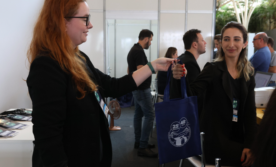 Primeiro dia do 25º Encontro Nacional de Conservação Rodoviária (Enacor) e 48ª Reunião Anual de Pavimentação (RAPv) em Foz do Iguaçu