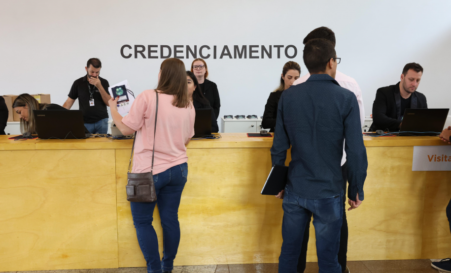 Primeiro dia do 25º Encontro Nacional de Conservação Rodoviária (Enacor) e 48ª Reunião Anual de Pavimentação (RAPv) em Foz do Iguaçu