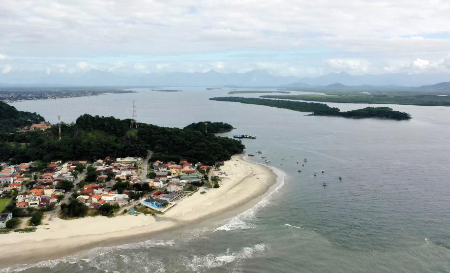 Baia de Guaratuba, local da futura ponte