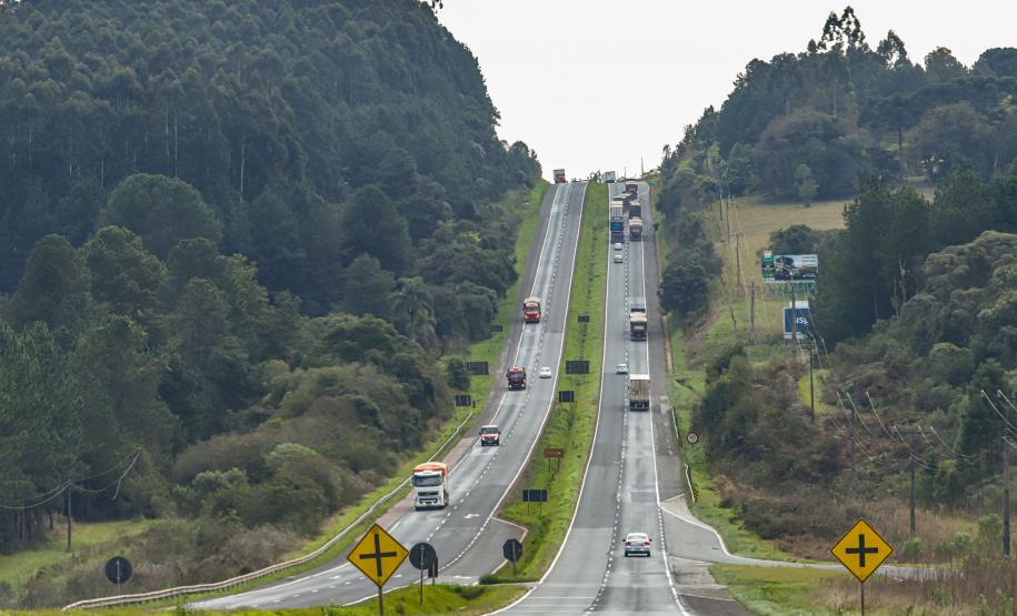 PR-151, entre Ponta Grossa e Sengés, no trecho em Piraí do Sul.