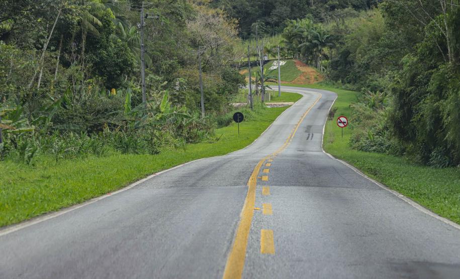 PR-407 entre Paranaguá e Pontal do Paraná