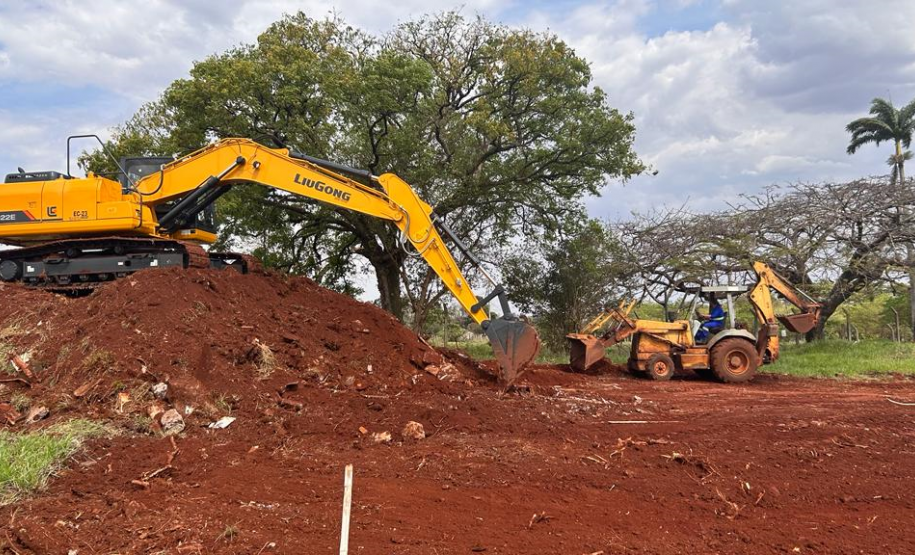 Serviços iniciais do Viaduto da PUC em Londrina