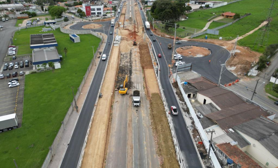 Novo viaduto em execução na BR-376 em São José dos Pinhais