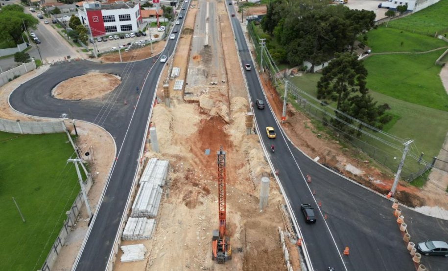 Novo viaduto em execução na BR-376 em São José dos Pinhais