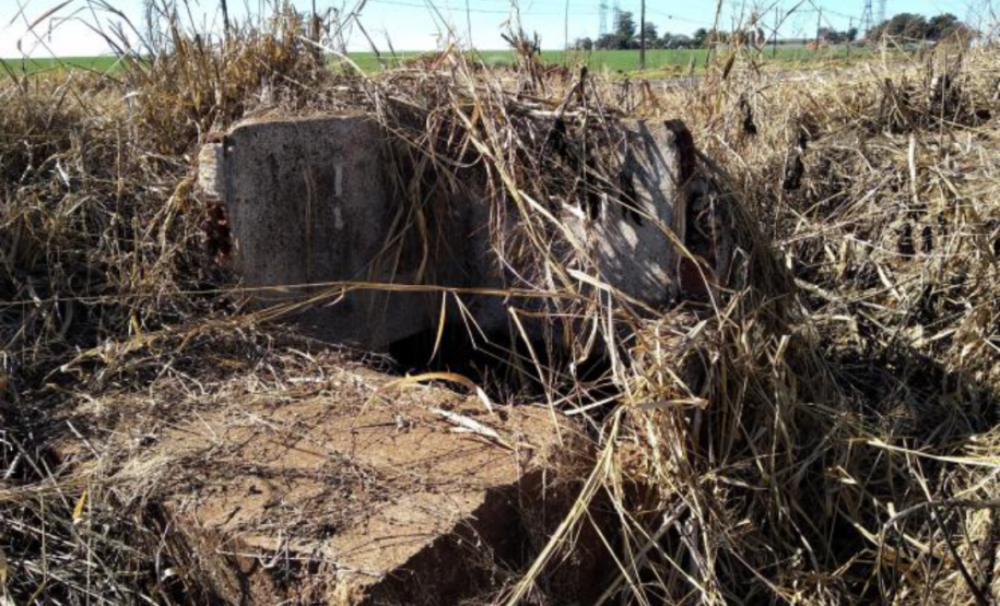 Bueiro de pedra na PR-487 em Campo Mourão