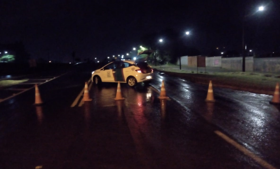 Bloqueio total da PR-151 em Jaguariaíva, onde pista cedeu