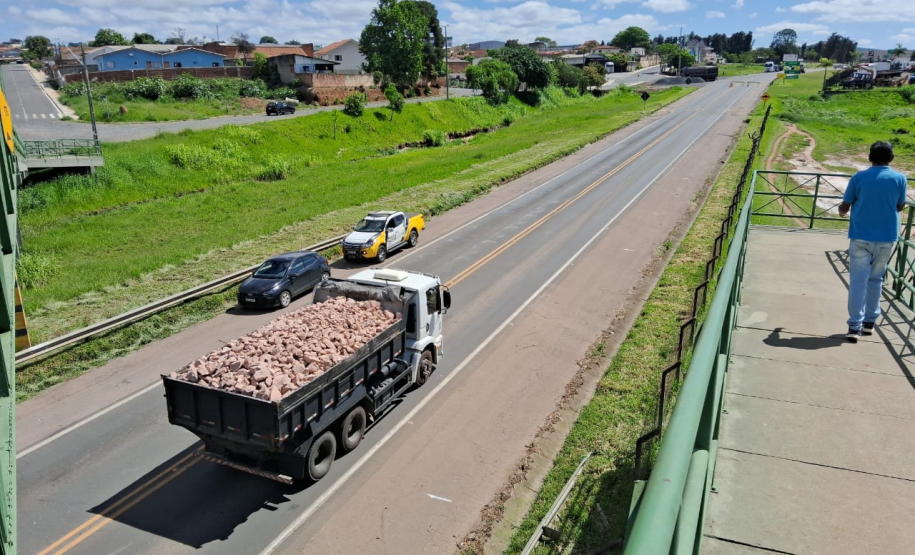 Obras de recuperação da PR-151 em Jaguariaíva