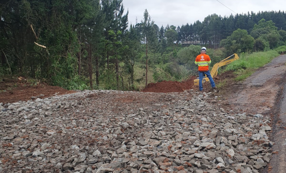 PR-170 Guarapuava recuperação de aterro