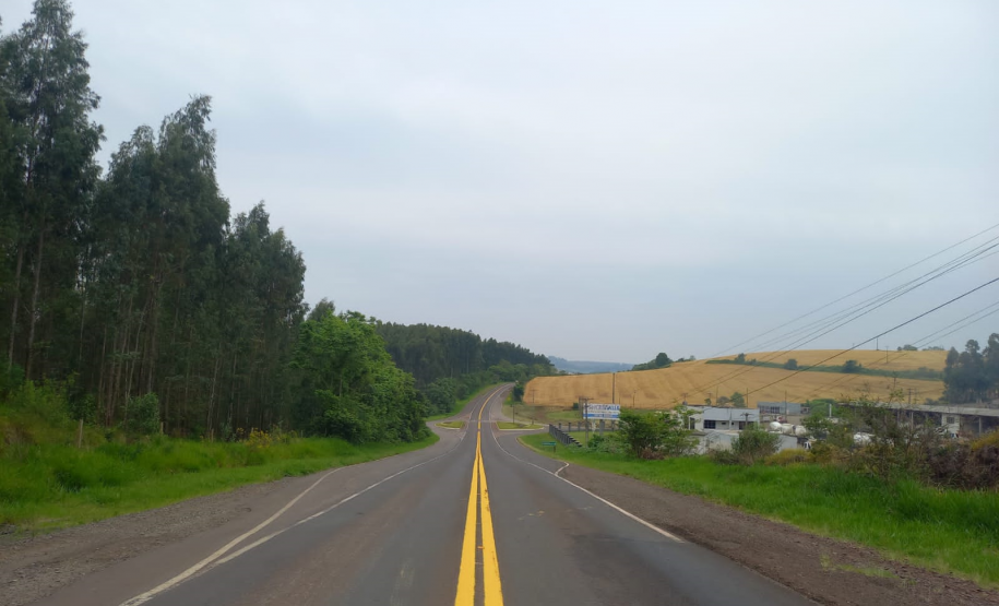 PR-281 em Dois Vizinhos, após serviços do Proconserva