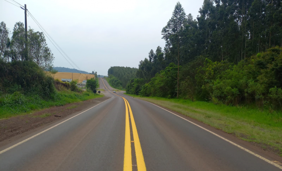 PR-281 em Dois Vizinhos, após serviços do Proconserva