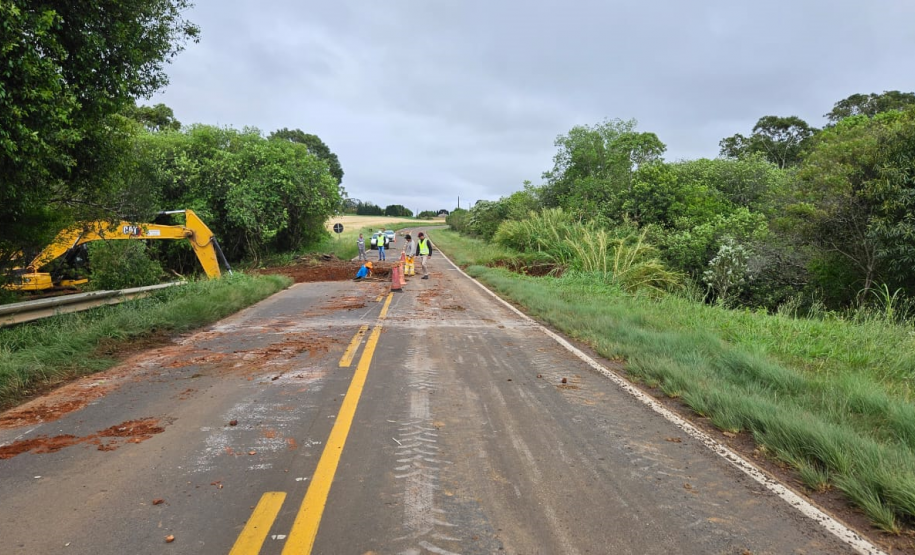 PR-540 Entre Rios recuperação de bueiro
