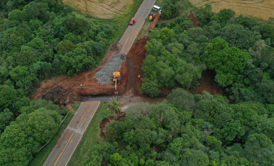 PR-540 Entre Rios recuperação de bueiro