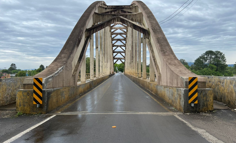 Ponte Manoel Ribas, logo antes da PRC-466